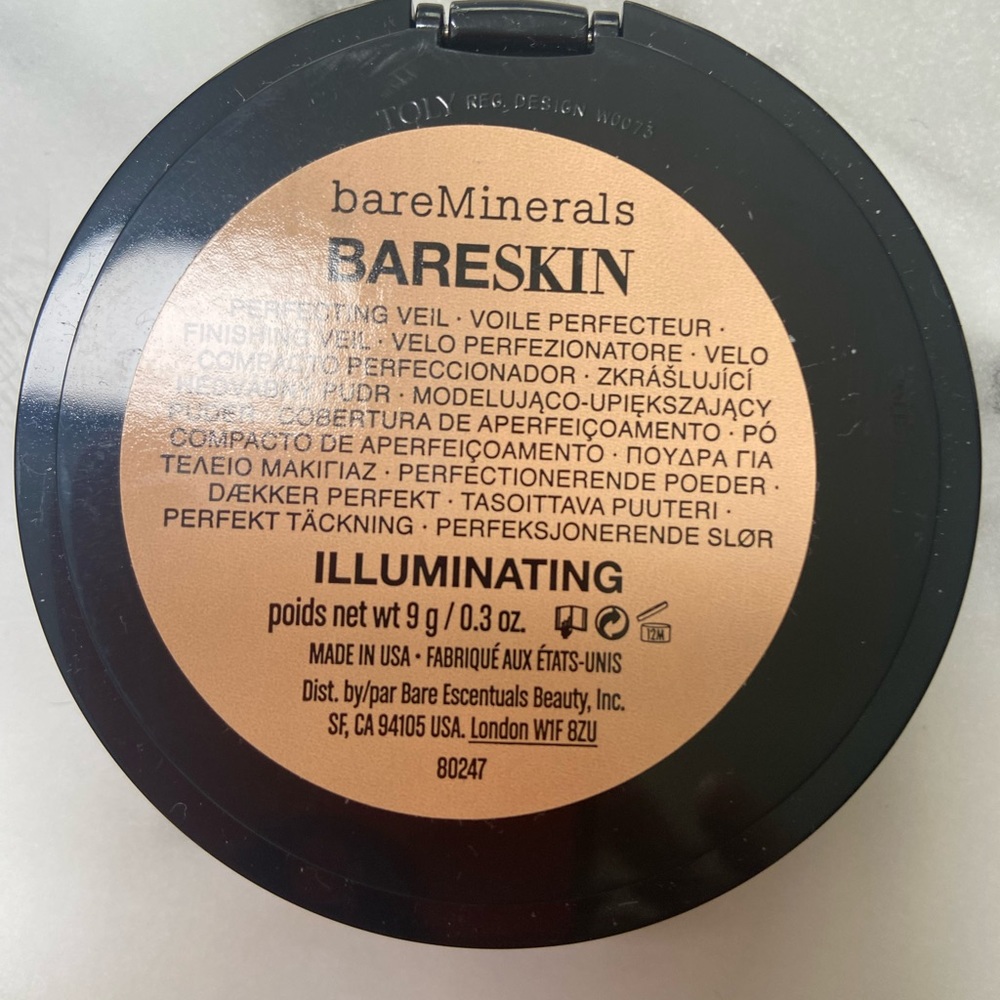 Bare skin perfecting veil  medium. New no box came in a kit